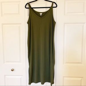 A new day size large green midi dress